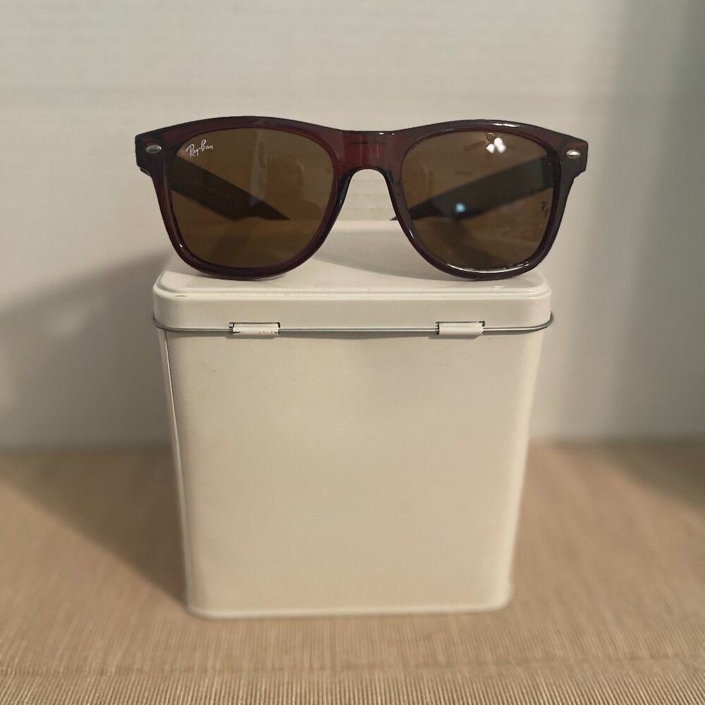 Classic Ray Ban Wayfarer 2140